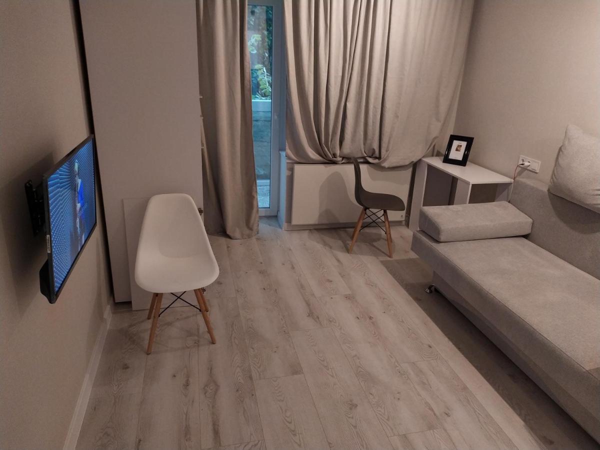 Cozy 75 Apart In Center - 2Х Кімнатна Квартира В Центрі Кропивницького Kropyvnytskyi Bagian luar foto